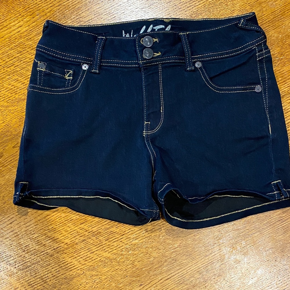 Wallflower Black Jean Shorts Classic Summer Style